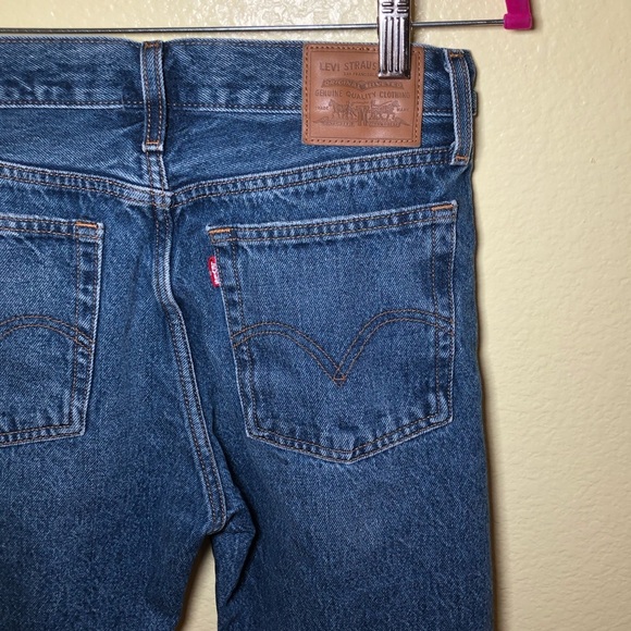 Levi’s Wedgie Straight Jeans Distressed size 26 - Picture 6 of 8